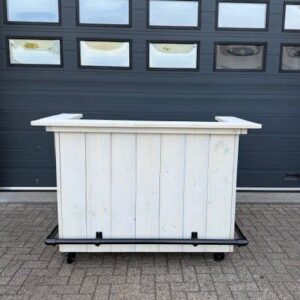 Luxe mobiele houten bar met koeling